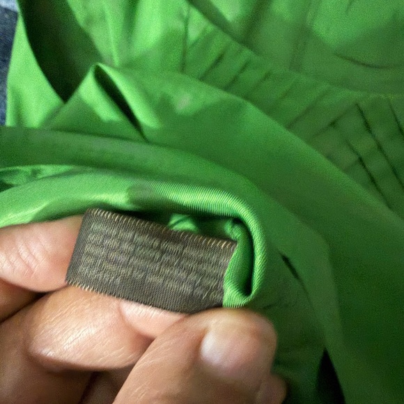 The Limited Vibrant Green Sleeveless Midi Dress - Picture 12 of 12